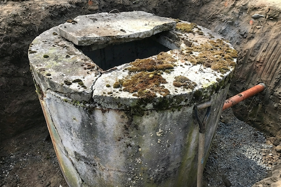 Co se starou jímkou? 5 způsobů, jak ji znovu využít