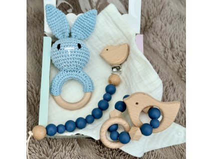 set dárek pro miminka klip na dudlík kousátko chrastítko ovocný dudlík bryndáček dárková krabička modrá ptáček pro kluky holky 4