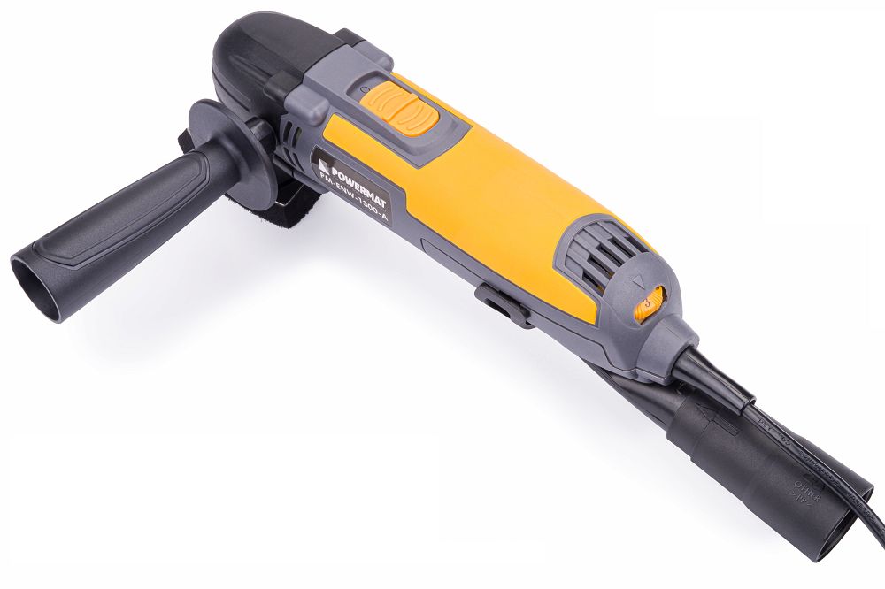 Multifunkční nářadí Powermat PM-ENW-1300-A – detail ergonomické rukojeti