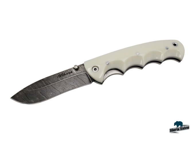 Zavírací ručně kovaný nůž z damašku Arctic