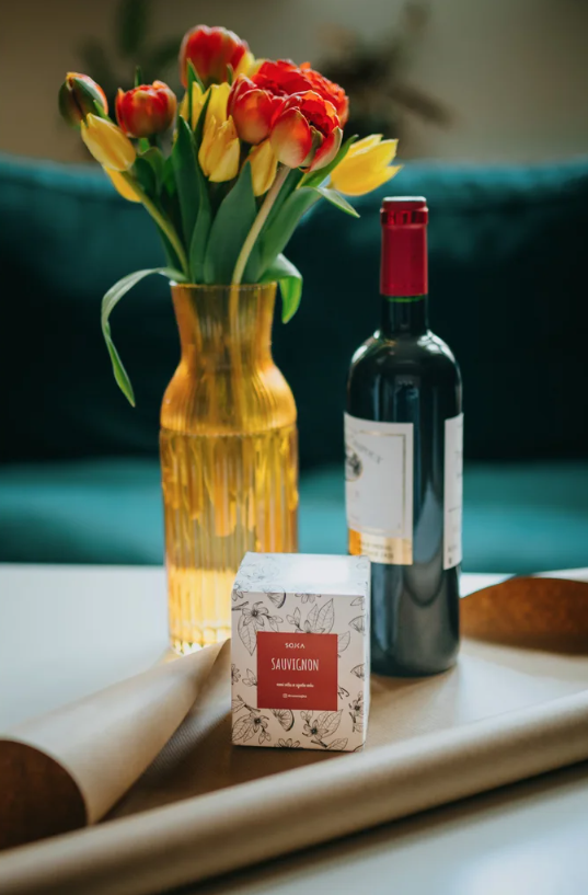 Sójová svíčka Sauvignon ve vinné lahvi