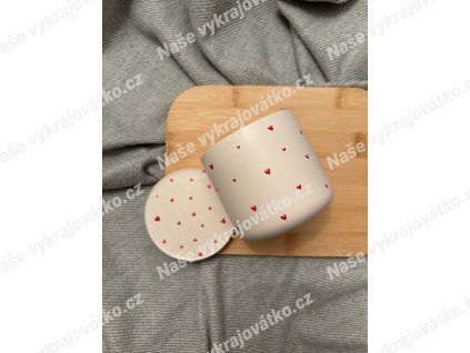 Srdcová červená s víčkem