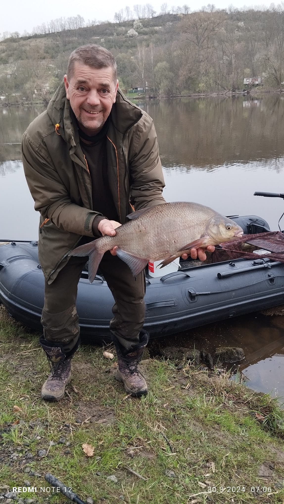 První letošní delší rybaření.