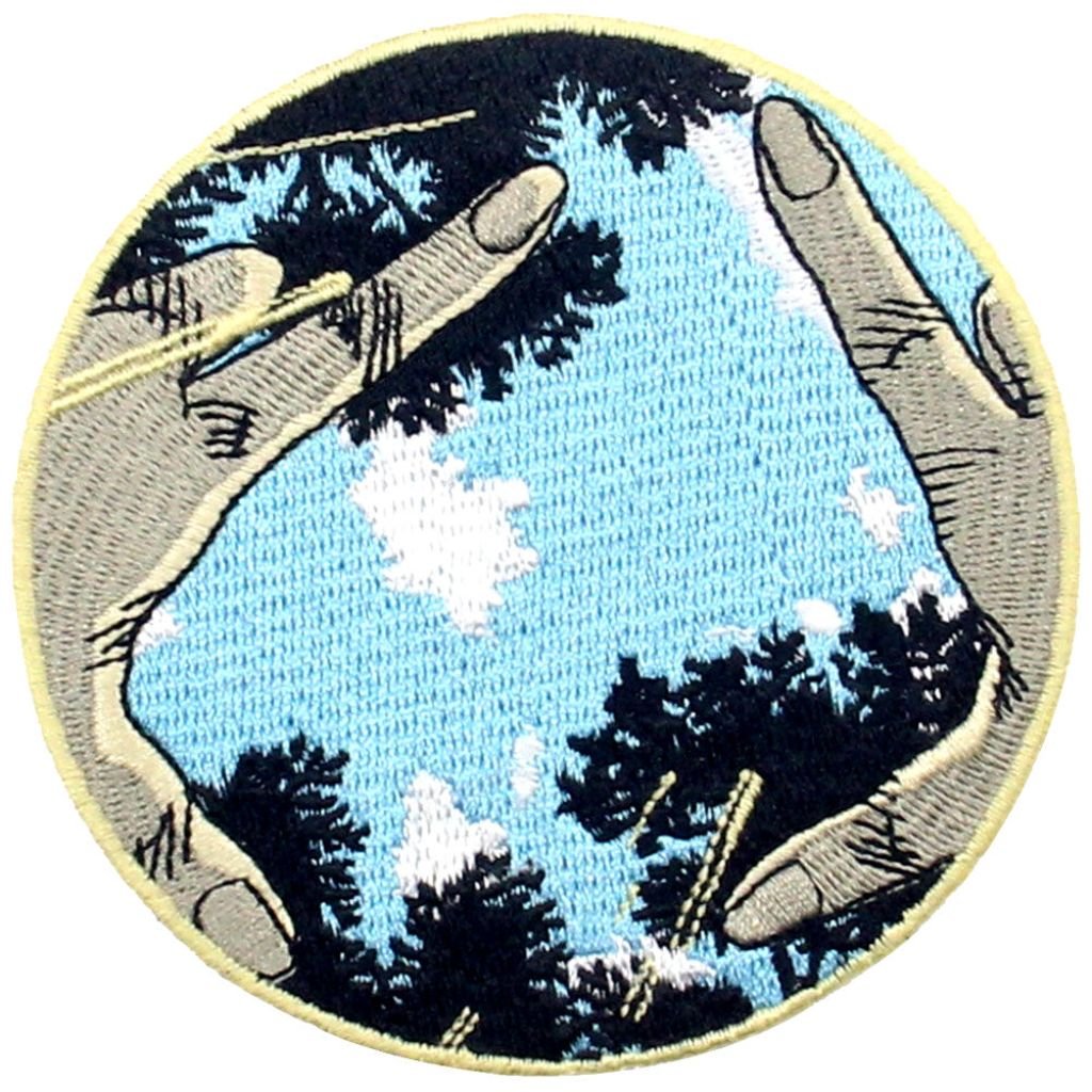 Jak udělat z obyčejného oblečení originální kousek: 5 DIY tipů