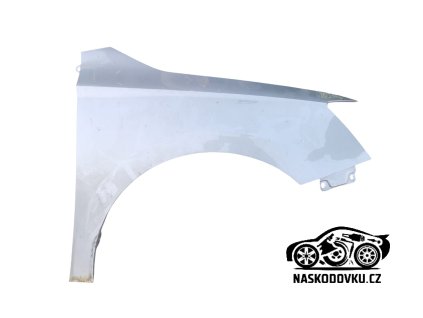 Přední pravý blatník ,Škoda Fabia III , Fabia 3 ,  6V0821106 , 6V0 821 106