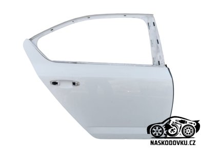 Zadní pravé dveře , barva bílá , top stav , Škoda Octavia 3 liftback , Octavia III liftback 5E5833056B , 5E5 833 056 B