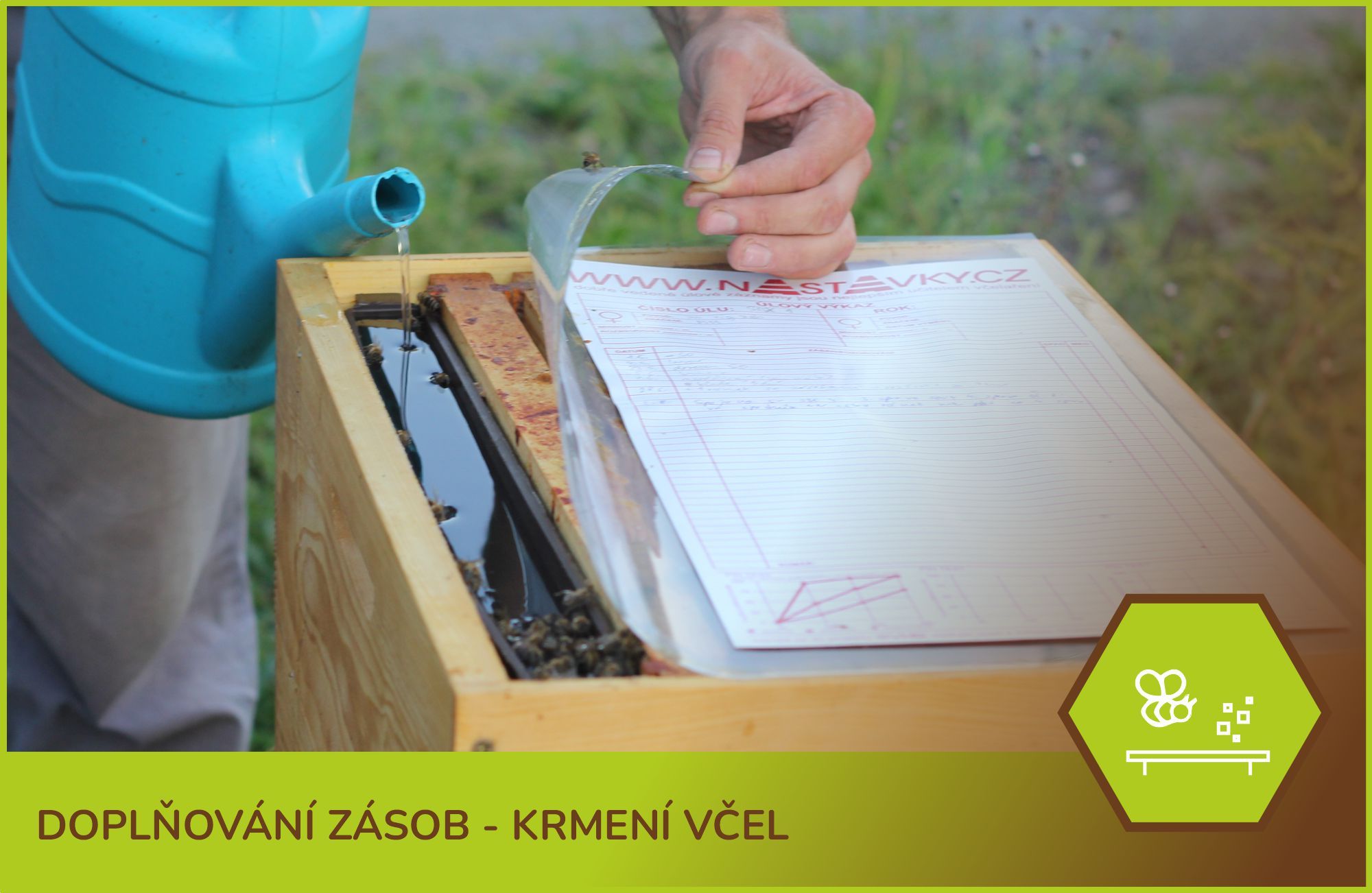 Doplňování zásob – krmení včel