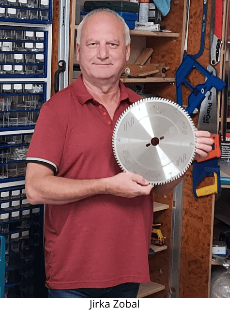 jz-001-kontakt-500x640-jmeno-143k