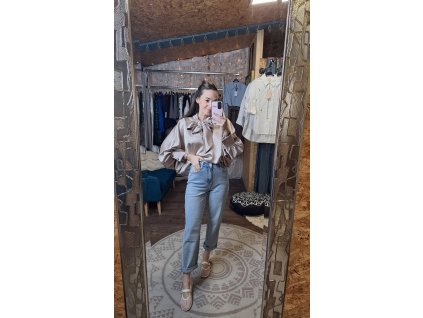 Halenka s vázáním