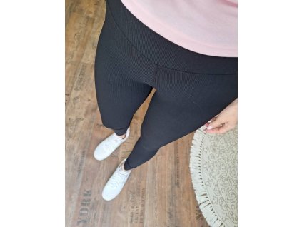 Legíny s vysokým pasem