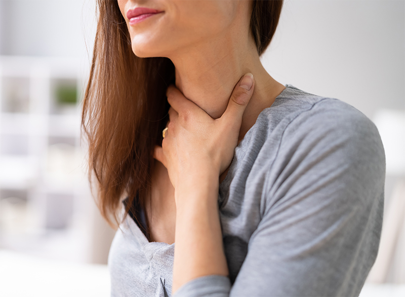 Bolest v krku: Co pomáhá nejrychleji? Přehled ověřených metod