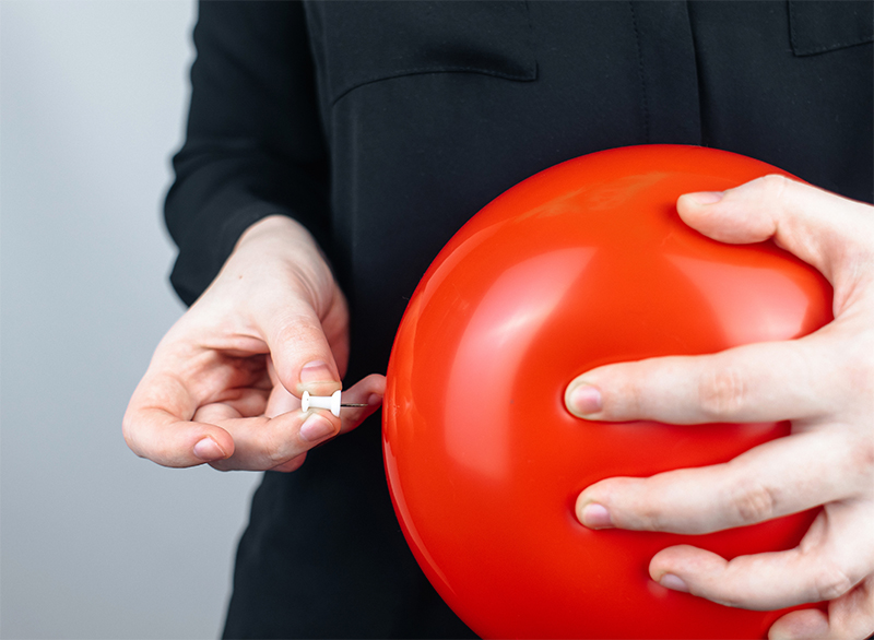 Nadýmání a plynatost: Nejlepší bylinky a přírodní doplňky, které pomohou