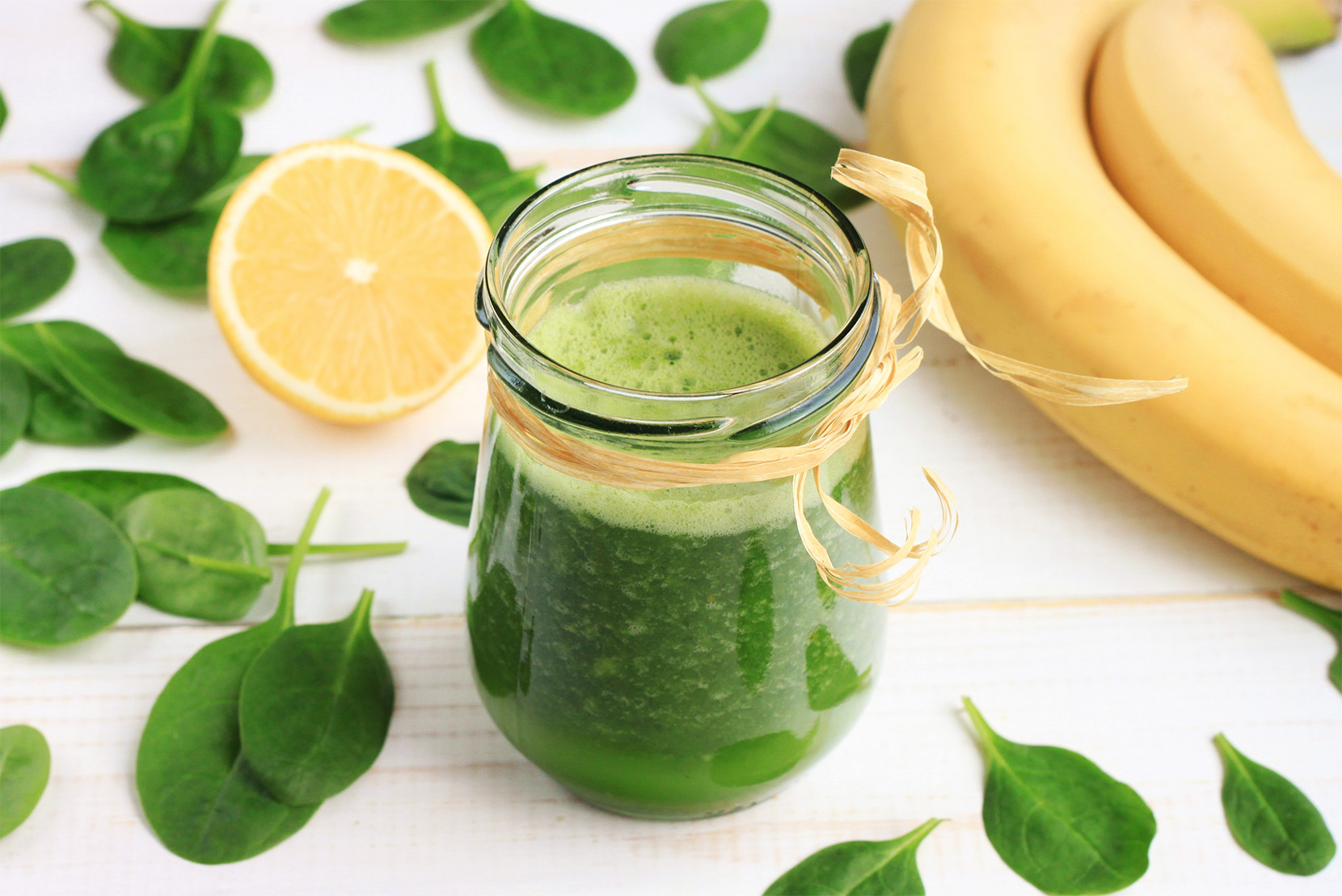 smoothie-chlorella-špenát-banán-citrón