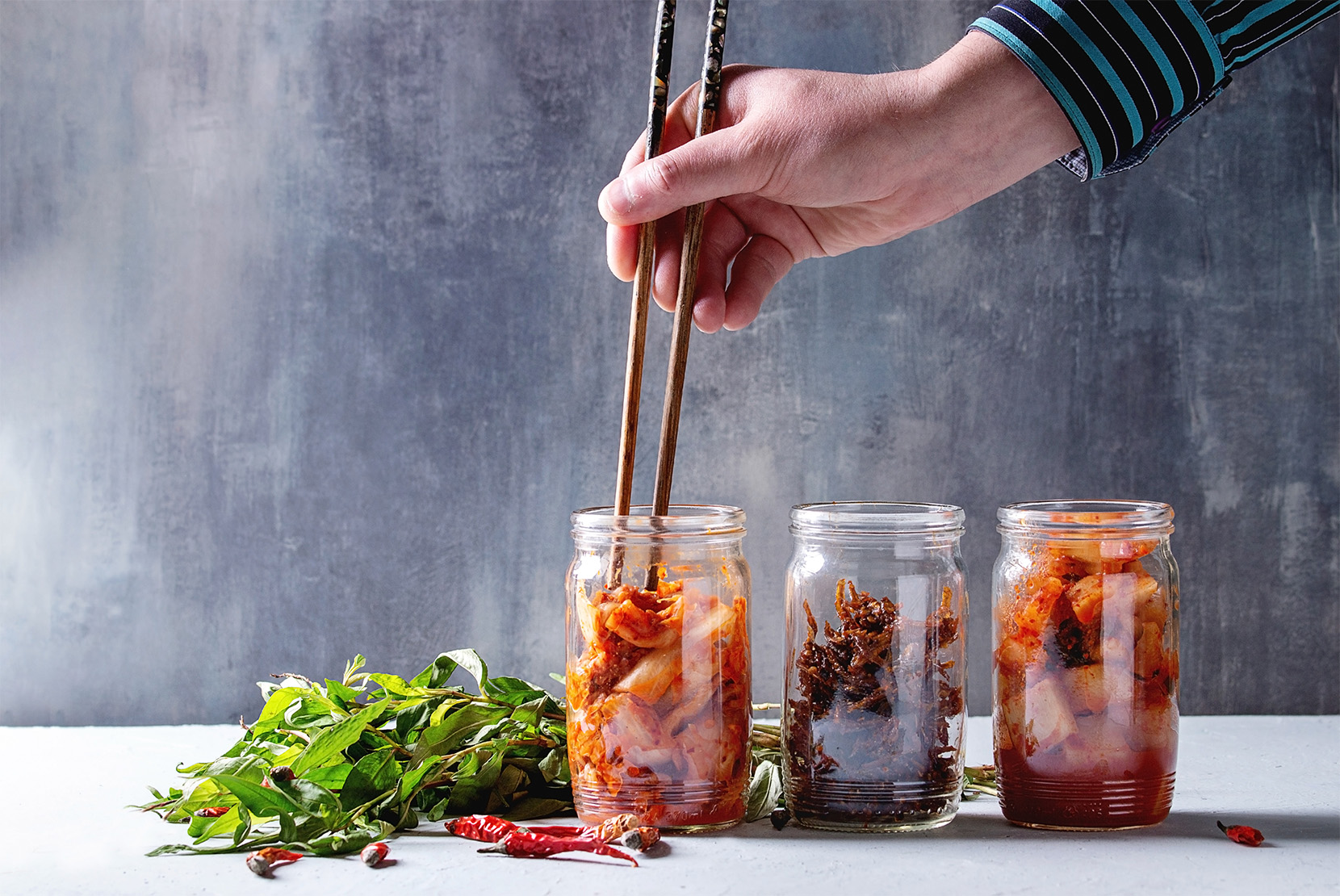 kimchi-čínske-prútika-poháre-chilli