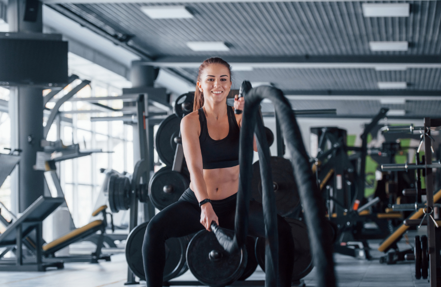 zena_v_gymu