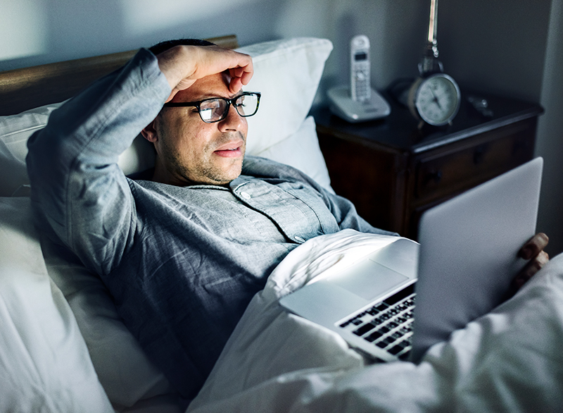 Co dzieje się w ciele, gdy śpisz mniej niż 6 godzin?