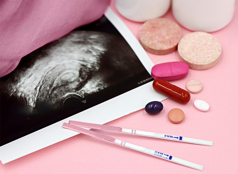 Najlepsze suplementy diety wspierające owulację – co polecają eksperci i kobiety?