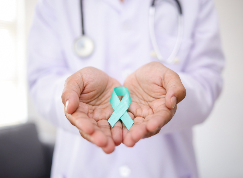 PCOS: objawy, przyczyny i jak naturalnie wspierać równowagę hormonalną