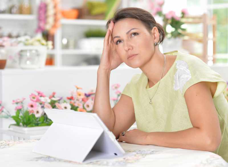 Jarná únava: prečo sa objavuje a čo naozaj pomáha