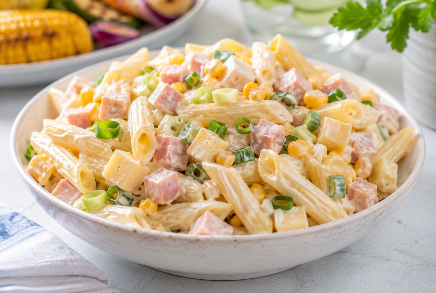 grilovani-testovinovy-salat-1