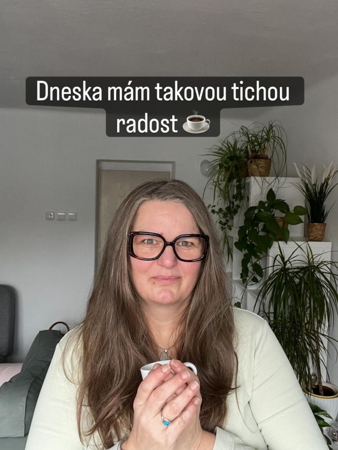 Dneska mám takovou tichou radost. ☕️💚 Můj poslední reel má za 24 hodin přes 10,5K shlédnutí… a to je boží! Ale víc než...