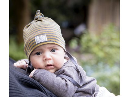 Naturakid pickapooh ciapka s uzlom pre babatka a deti z vlny a hodvabu pruhovana zlto seda 1