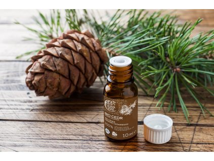 Esenciálny olej BIO Céder (Cedrus Atlantica Wood Oil) Tierra Verde