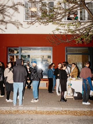 DIVOČÁK pop-up 🔥 22.12. V pondělí navečer nás čeká poslední letošní akce a všichni jste moc zváni! Z Prahy dojedou Tom...