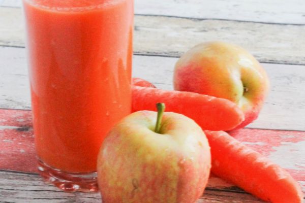 Mrkvovo-jablkové smoothie