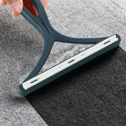 Efektívny ručný čistič na chlpy a žmolky – modrý variant