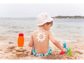 shutterstock 193333844 sunscreen
