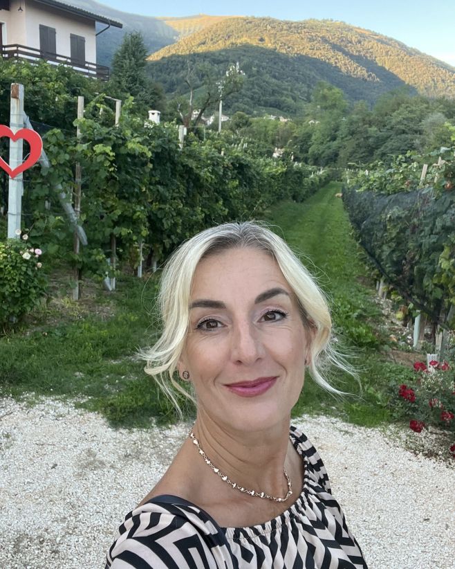 Porovnávať sa s inými ženami je jedna z najzbytočnejších vecí, ktoré si robíme. 👩 Nie preto, že by sme neboli dosť dobré -...