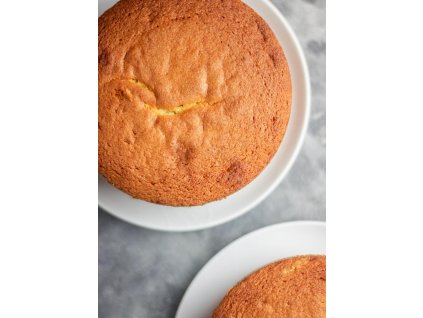 easy vanilla sponge cake recipe img 1