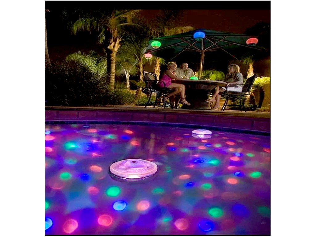 Barevný LED světelný řetěz - vnější