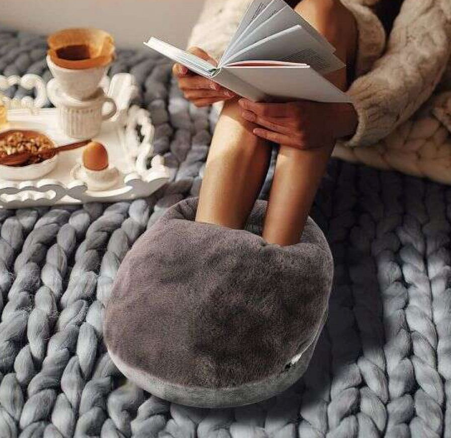 praktický elektrický ohřívač nohou