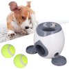 vrhač míčků s dávkovačem krmiva