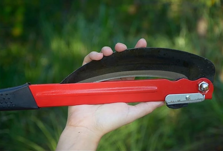 Praktikus összecsukható sarló