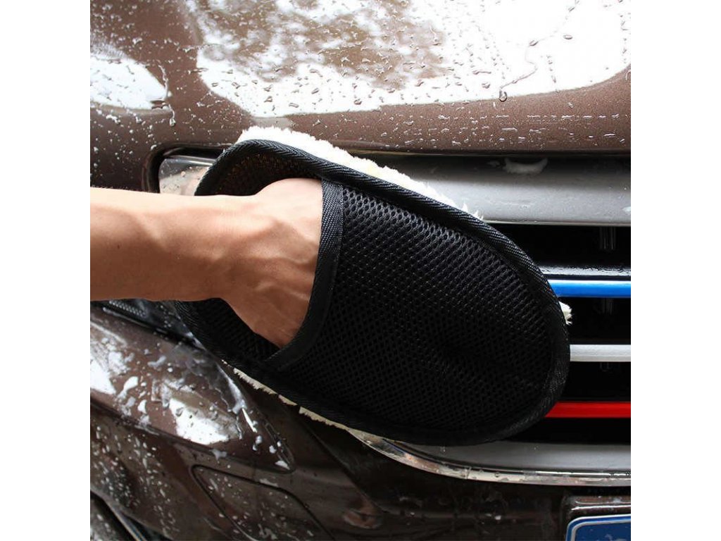 gąbkę do czyszczenia samochodu z mikrofibry