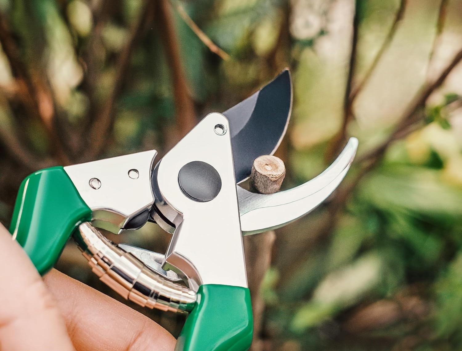 najlepszy sekator ogrodowy