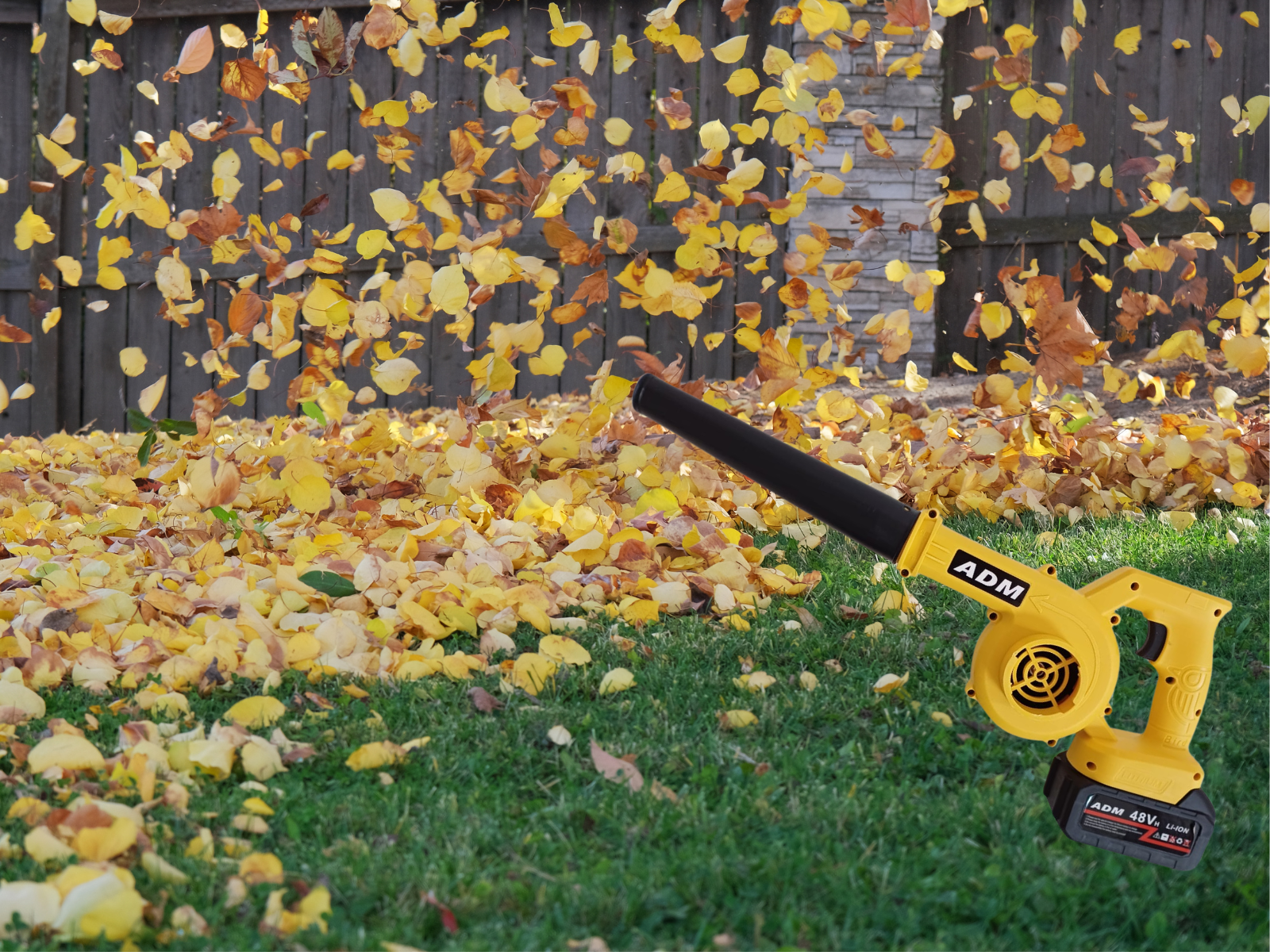 Výkonný akumulátorový fúkač lístia