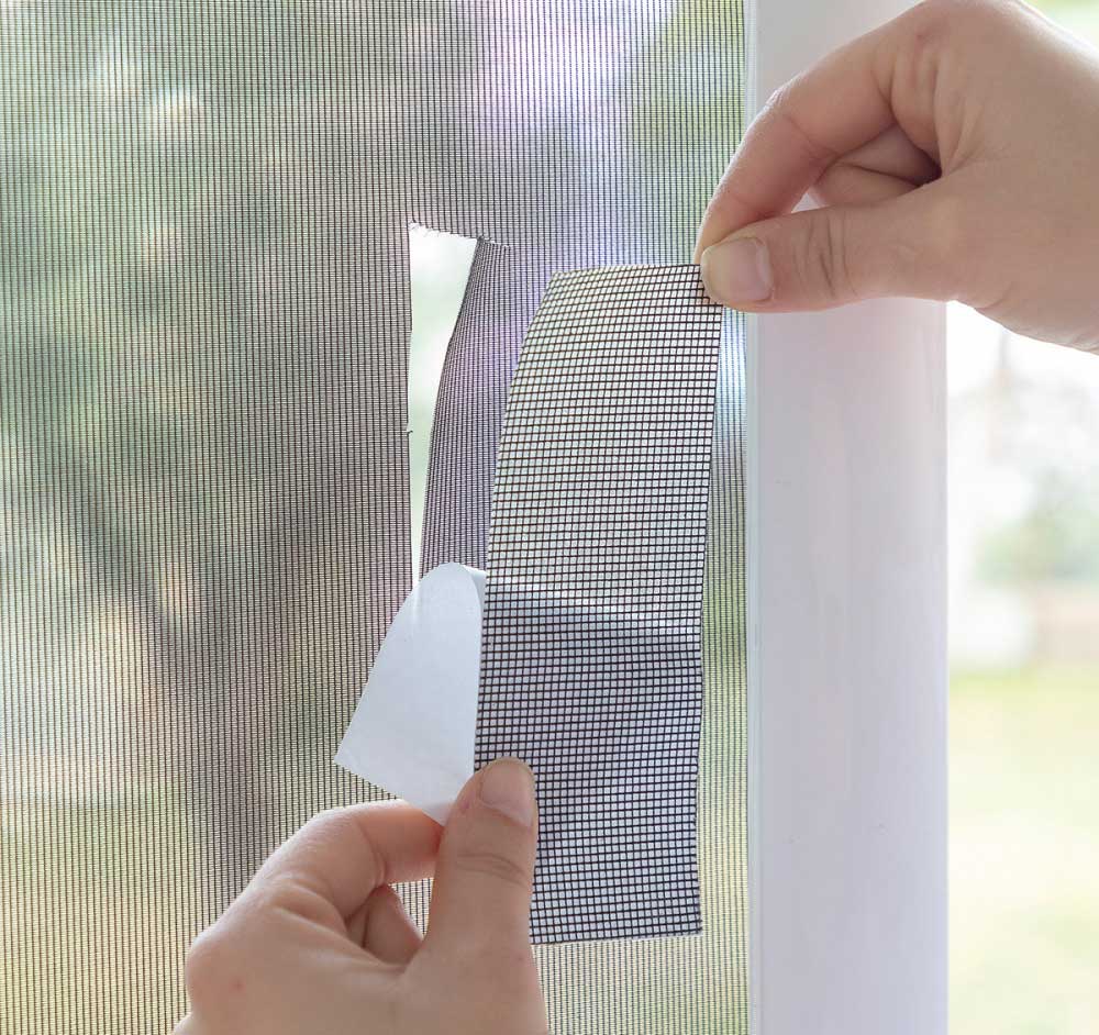 Špeciálna páska na opravu sietí proti hmyzu