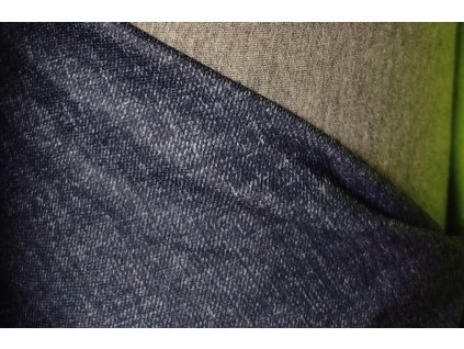 Úplet jeans