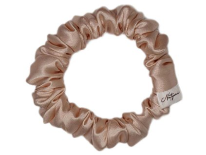 Uzka satenova svetle pudrova gumicka