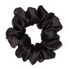 Satenova cerna gumicka do vlasu scrunchie