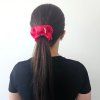 Cervena gumicka z hedvabi Natymi