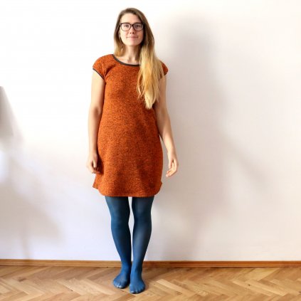 Zimní šaty / svetrovina / rezavá (Velikost XS)