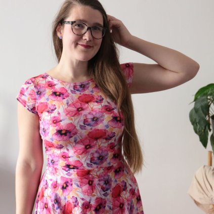 šaty půlkolo kr.rukáv růžové květy výrazné (7)