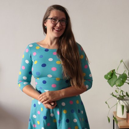 šaty půlkolo rukáv tyrkysové puntíky (14)