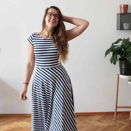 šaty půlkolo maxi modrý proužek (12)