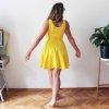 Půlkolové šaty tílkové / zářivá žlutá (Barva Žlutá, Velikost L)